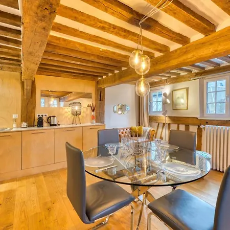 Guillaume Le Charme Normand Intemporel Apartment